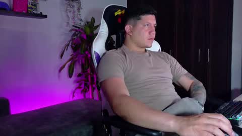 Snapshot of _robertobaggio chatting on 02-01-26, 06:34 Roberto online show from 02-01-26, 06:34