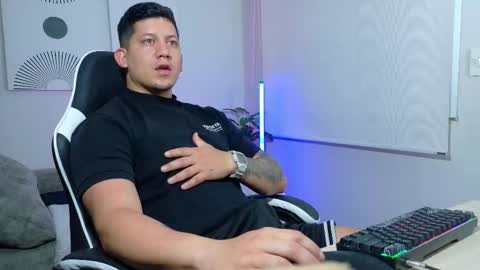 Snapshot of _robertobaggio chatting on 02-21-26, 09:21 Roberto online show from 02-21-26, 09:21