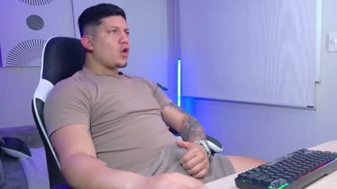 Snapshot of _robertobaggio chatting on 02-28-26, 06:47 Roberto online show from 02-28-26, 06:47