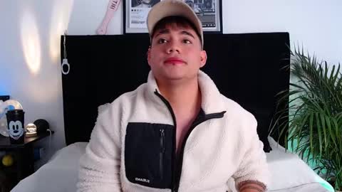 Snapshot of _sam25_ chatting on 11-27-25, 07:05 Sam online show from 11-27-25, 07:05