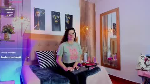 SAMANTHA FOX online show from 10-08-25, 10:57