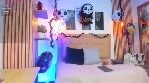 SAMANTHA FOX online show from 10-21-25, 10:05