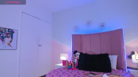 Samara online show from 10-25-25, 04:31