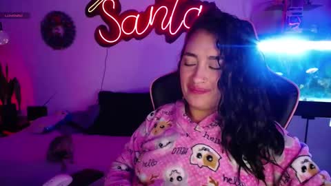  SantaLove  online show from 01-10-25, 01:10