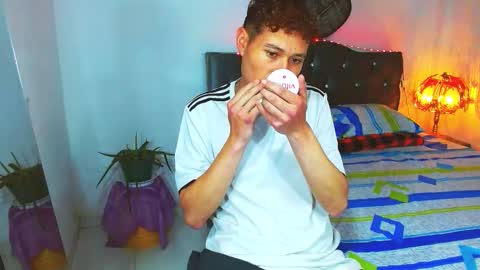 santi online show from 03-22-26, 02:48