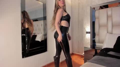 Sara online show from 02-20-25, 11:09