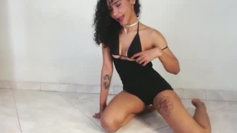 Snapshot of _sarahtomatto_ chatting on 03-05-25, 06:54 _sarahtomatto_ online show from 03-05-25, 06:54