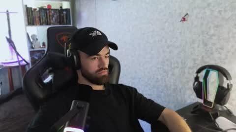 Ask me online show from 09-11-25, 11:32