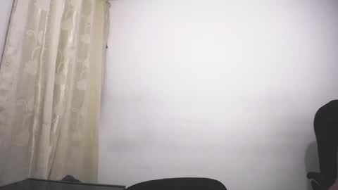 Juan Pablo-independent model online show from 02-23-25, 03:35