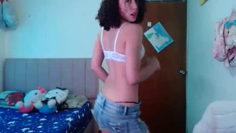 Snapshot of _shanellxxx chatting on 02-21-26, 01:45 _shanellxxx online show from 02-21-26, 01:45