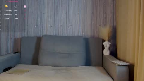 Snapshot of _smetanka_ chatting on 10-08-25, 03:20 _smetanka_ online show from 10-08-25, 03:20