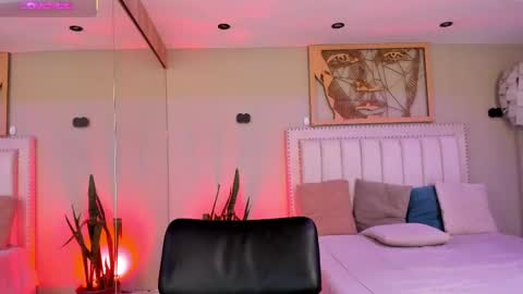    640  200   online show from 09-29-25, 07:19