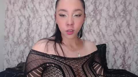 Snapshot of _sofiaparker_ chatting on 02-06-25, 07:13 Sofia Parker online show from 02-06-25, 07:13
