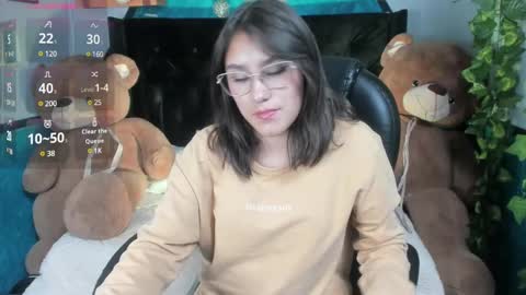 Snapshot of _sophie__miller chatting on 02-26-25, 07:27 Sophie  online show from 02-26-25, 07:27