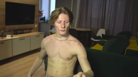 OLIVERpvt is open online show from 01-19-25, 11:34