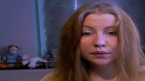  Space Girl  online show from 02-05-25, 11:23