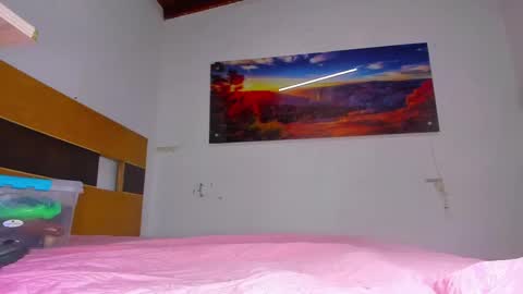 Snapshot of _ssusy_ chatting on 02-21-25, 11:55 susy online show from 02-21-25, 11:55