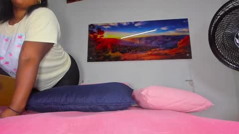 Snapshot of _ssusy_ chatting on 03-04-25, 11:51 susy online show from 03-04-25, 11:51