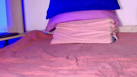 Snapshot of _ssusy_ chatting on 09-20-25, 11:55 susy online show from 09-20-25, 11:55