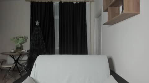 Snapshot of _stager_ chatting on 12-18-24, 03:37 MARKPVT IS OPEN online show from 12-18-24, 03:37