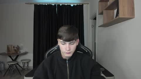 Snapshot of _stager_ chatting on 09-14-25, 04:00 MARKPVT IS OPEN online show from 09-14-25, 04:00