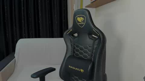 MARKPVT IS OPEN online show from 12-19-25, 03:35