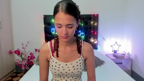 Snapshot of _sussi_ chatting on 12-27-24, 01:28 Sussi online show from 12-27-24, 01:28