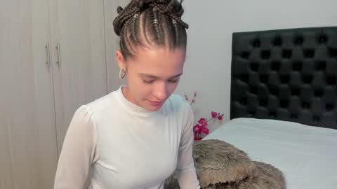 Snapshot of _sussi_ chatting on 01-20-25, 04:45 Sussi online show from 01-20-25, 04:45