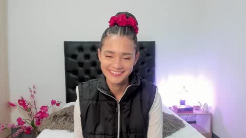 Snapshot of _sussi_ chatting on 01-21-25, 01:32 Sussi online show from 01-21-25, 01:32