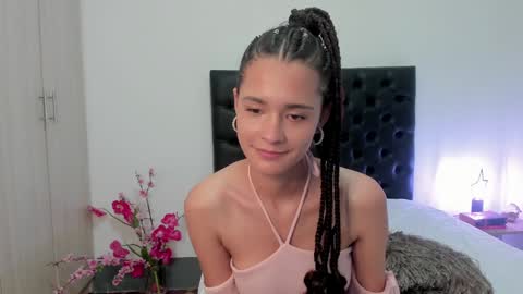 Snapshot of _sussi_ chatting on 01-22-25, 04:33 Sussi online show from 01-22-25, 04:33