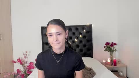 Snapshot of _sussi_ chatting on 02-14-25, 04:31 Sussi online show from 02-14-25, 04:31
