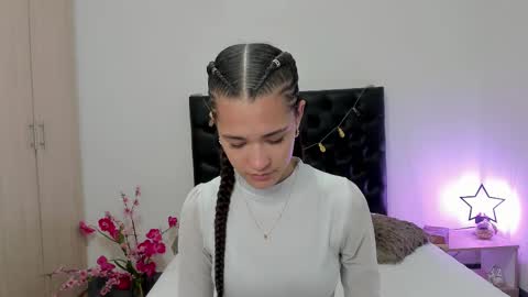 Snapshot of _sussi_ chatting on 02-21-25, 01:33 Sussi online show from 02-21-25, 01:33