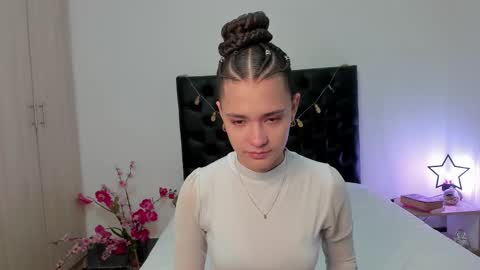 Snapshot of _sussi_ chatting on 02-27-25, 01:17 Sussi online show from 02-27-25, 01:17