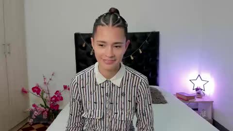 Snapshot of _sussi_ chatting on 03-01-25, 01:07 Sussi online show from 03-01-25, 01:07