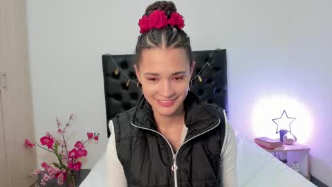 Snapshot of _sussi_ chatting on 03-08-25, 01:14 Sussi online show from 03-08-25, 01:14