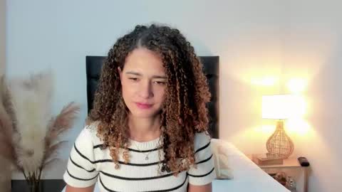 Snapshot of _sussi_ chatting on 10-11-25, 01:53 Sussi online show from 10-11-25, 01:53