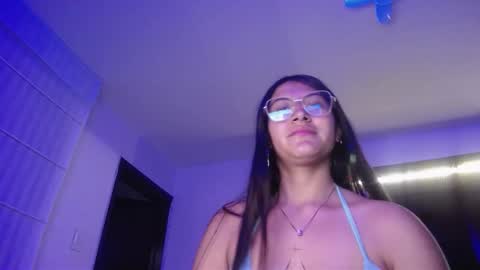 Snapshot of _sweet_lia_ chatting on 02-12-26, 10:05 _sweet_lia_ online show from 02-12-26, 10:05