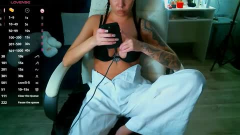 Milana   welcome to my world  online show from 12-05-25, 07:17