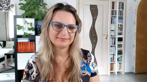 Snapshot of _sweetieray_ chatting on 10-13-25, 09:09 Daria online show from 10-13-25, 09:09