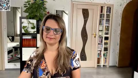 Snapshot of _sweetieray_ chatting on 10-16-25, 05:52 Daria online show from 10-16-25, 05:52