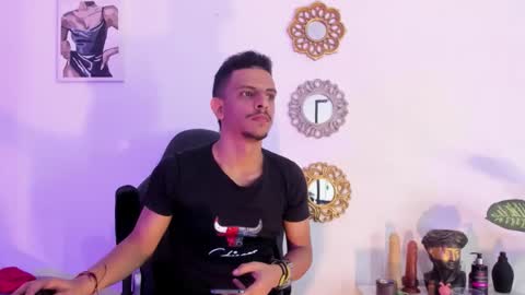 Snapshot of _tarek_ chatting on 09-27-25, 07:19 _tarek_ online show from 09-27-25, 07:19