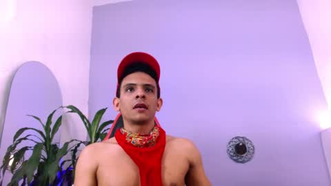 Snapshot of _tarek_ chatting on 10-30-25, 06:52 _tarek_ online show from 10-30-25, 06:52