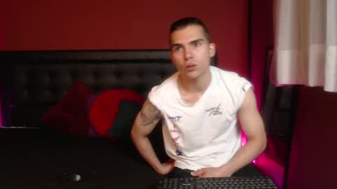    online show from 03-08-25, 01:03