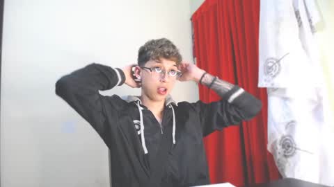 Thomas online show from 01-21-25, 02:33