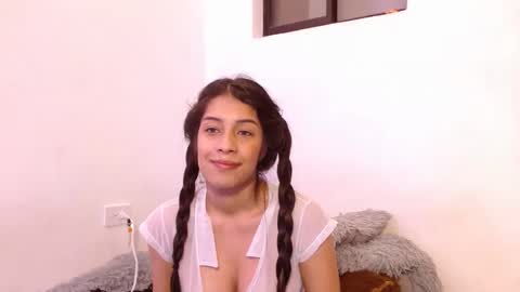 Snapshot of _tommyandanabel_ chatting on 01-19-25, 05:05  tommy and anabel   online show from 01-19-25, 05:05