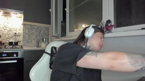 _torfin_ online show from 03-10-25, 08:34