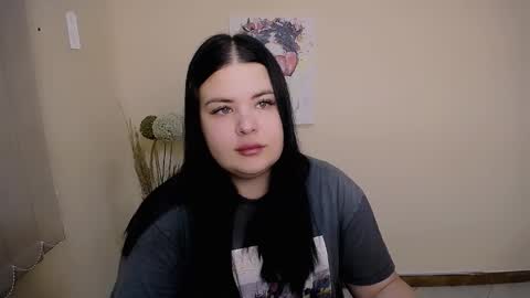 Snapshot of _trisha_li chatting on 09-13-25, 06:24 Trisha online show from 09-13-25, 06:24