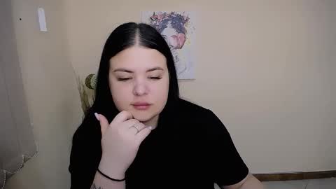 Snapshot of _trisha_li chatting on 09-14-25, 06:12 Trisha online show from 09-14-25, 06:12