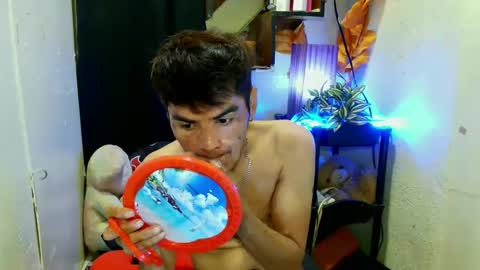 Snapshot of _urbabypam chatting on 01-16-25, 12:20 Urjerick online show from 01-16-25, 12:20