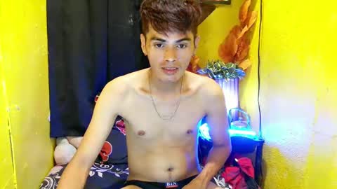 Snapshot of _urbabypam chatting on 02-16-25, 10:10 Urjerick online show from 02-16-25, 10:10